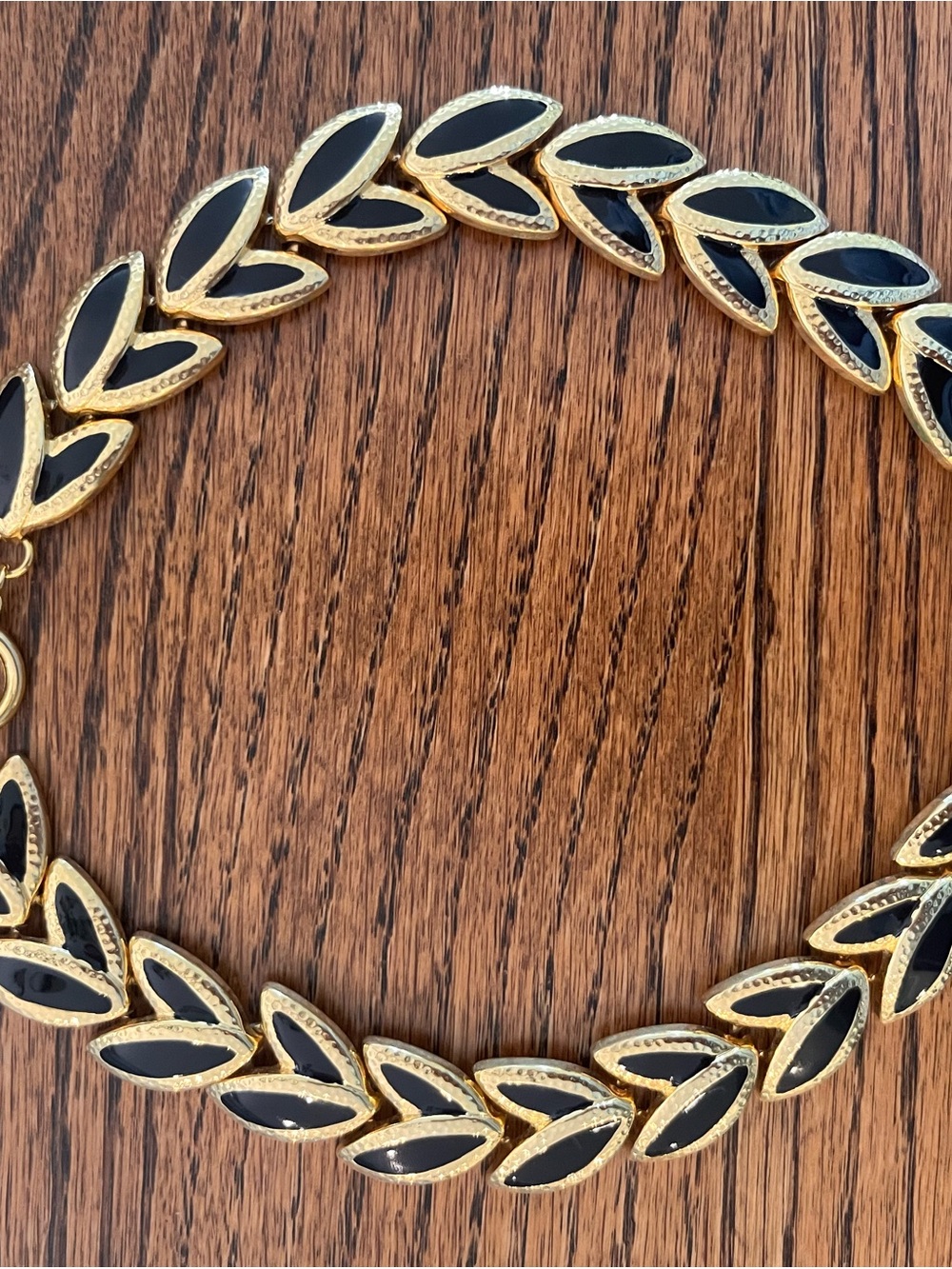 Gold and Black Leaf Link Necklace - Women Jewelry vintage 80s